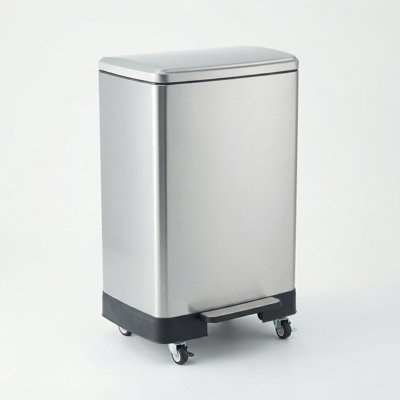 Poubelle à pédale en acier inoxydable 60L résistante aux empreintes digitales avec roulettes et couvercle à fermeture douce - Modern Kitchen & Dorm Solution