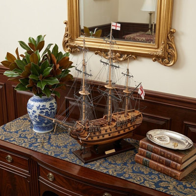 Bexleigh Entertainment Figurines & Sculptures