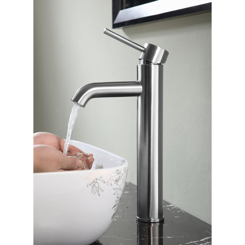Valle Single-Hole Single-handle Bathroom Faucet, Polished Chrome