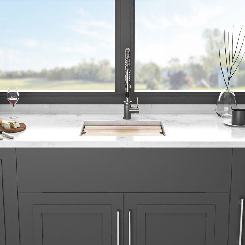 Évier de cuisine noir encastré de 21 po x 18 po, composite de quartz de qualité supérieure, épais et silencieux avec élimination des vibrations, surface dure non égratignée, coins arrondis pour un nettoyage facile,