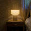 Lampe de table en calcaire naturel 15 po avec abat-jour en coton crème Atticus