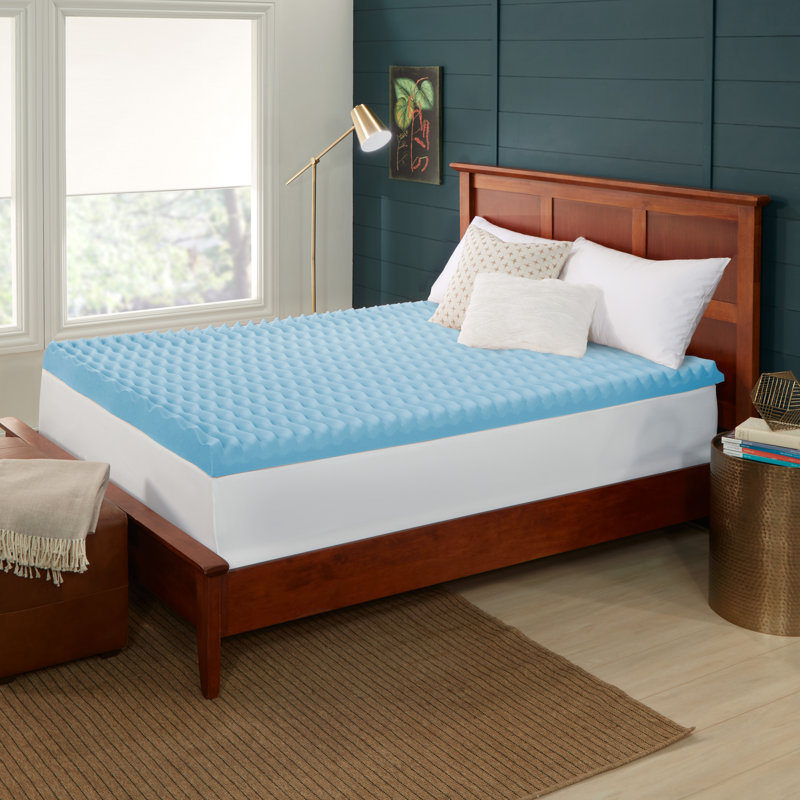 Surmatelas en mousse à mémoire de forme 4 po Alwyn Home, Grand