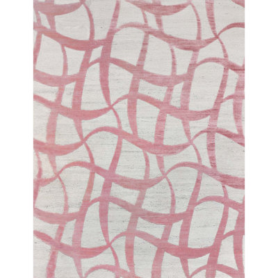 Geometric Area Rug in Pink/Ivory