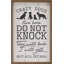 «Do Not Knock Crazy Dogs Live Here Whitewash»-680199770