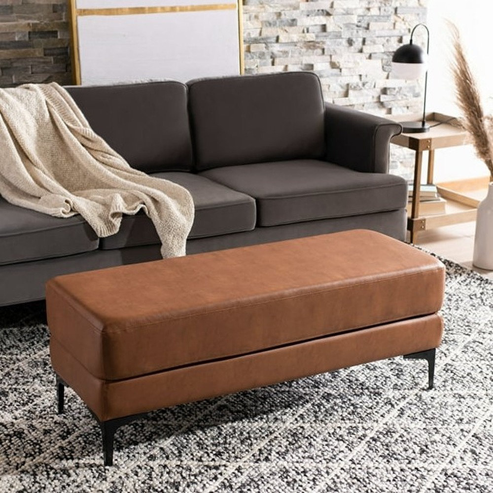Lennie Bench, Brown