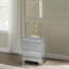 Table de bout carrée en faux cristal Averly