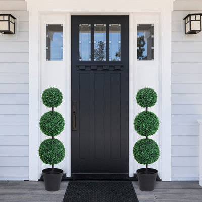 Springfield 112cm Faux Boxwood Topiary in Pot