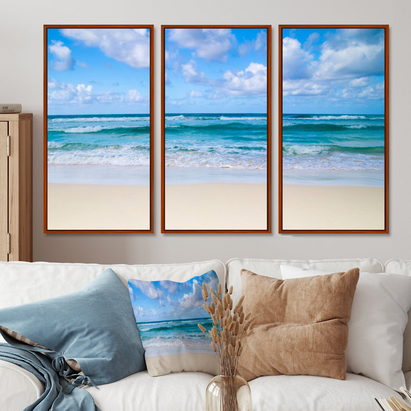 Serene Blue Tropical Beach - Photographie flottante sur toile, 3 pièces, H 40 po x l 60 po, Brun