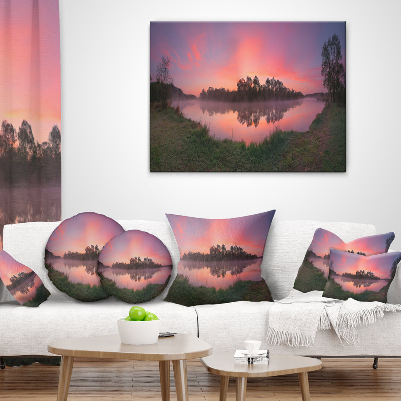 Mauve lac teinté au lever du soleil - paysage imprimé, 16 po x 1 po, Coussin décoratif