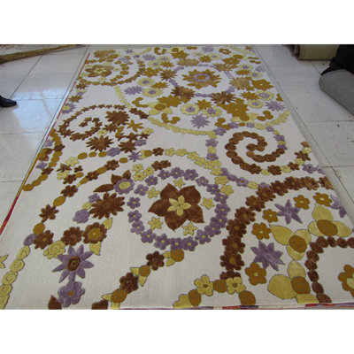 Wilton Hand Tufted Wool & Viscose Floral Rug