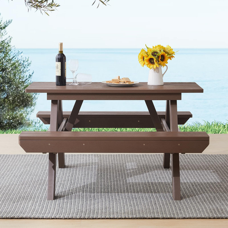 Table de pique-nique avec bancs