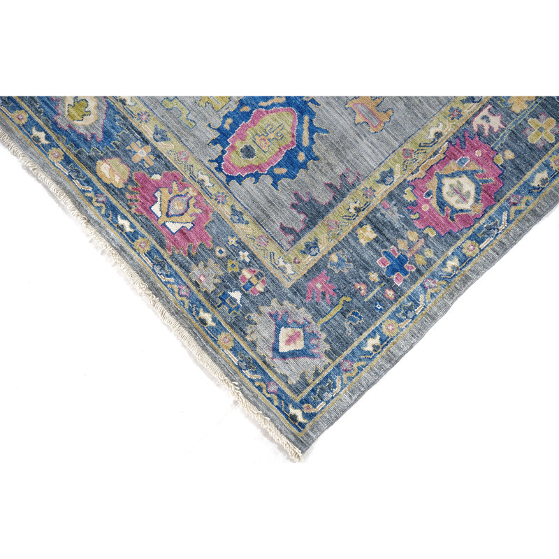 Hand Knotted Wool Area Rug in Silver And Dark Gray