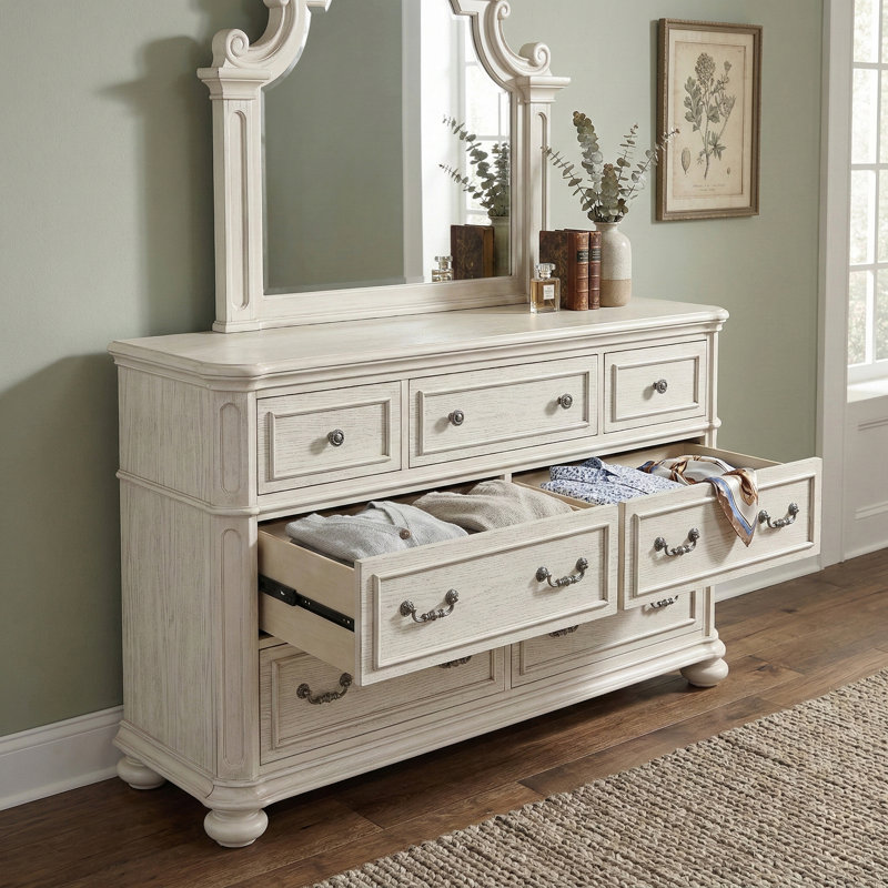 Nilsen French Traditional 6-Piece Bedroom Set, Antique White, Queen, Queen
