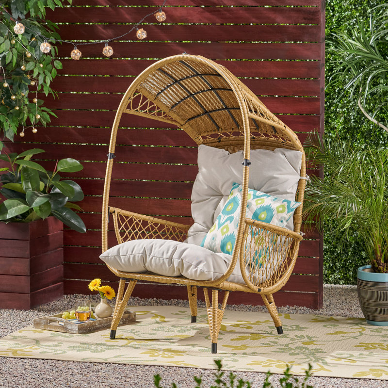 Outdoor Standing Basket