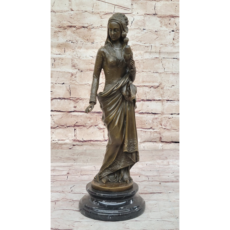 Figurines et sculptures