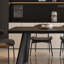 Table de salle à manger élégante et tendance-312248596-312248594