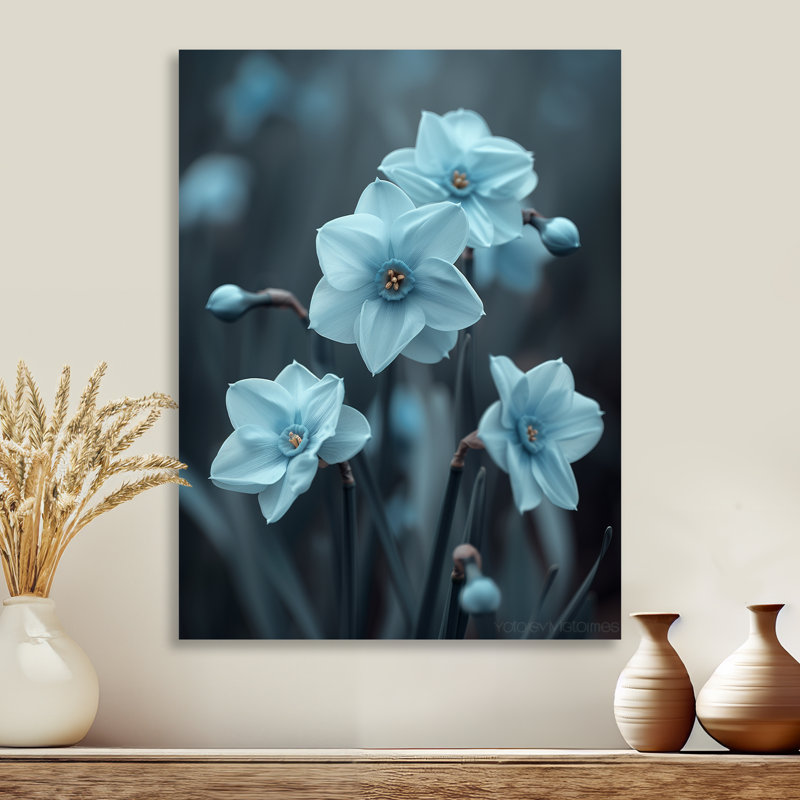 Monochromes Whimsy Wonderland Daffodils I - Daffodils Wall Art Living Room, Sans cadre, métal, H 24 po x l 32 po