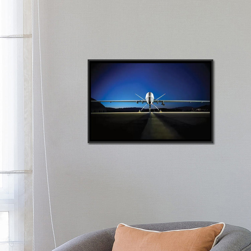 « an mq-9-reaping on the flight line », reproduction d’impression sur toile, H 18 po x l 26 po x P 1,5 po, Pas de tapis