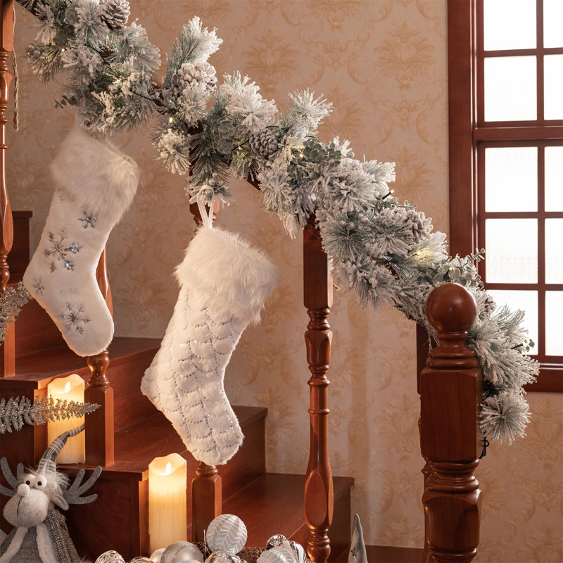 30cm Lighted Garland with Lights