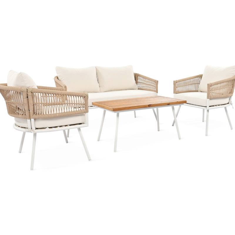 Style de patio avec housses et table solide - coussins de conversation beige