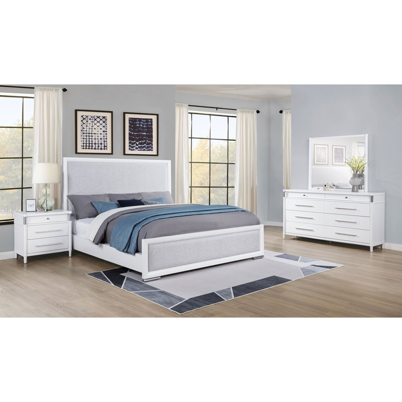 Willowick 4-Piece Queen Bedroom Set White, Queen
