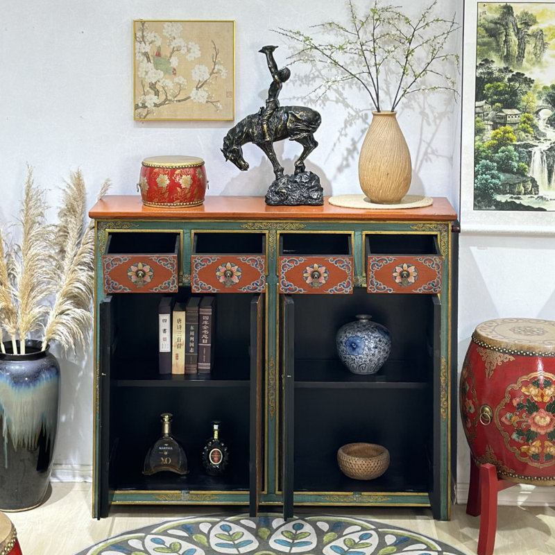 Buffet haut de gamme peint