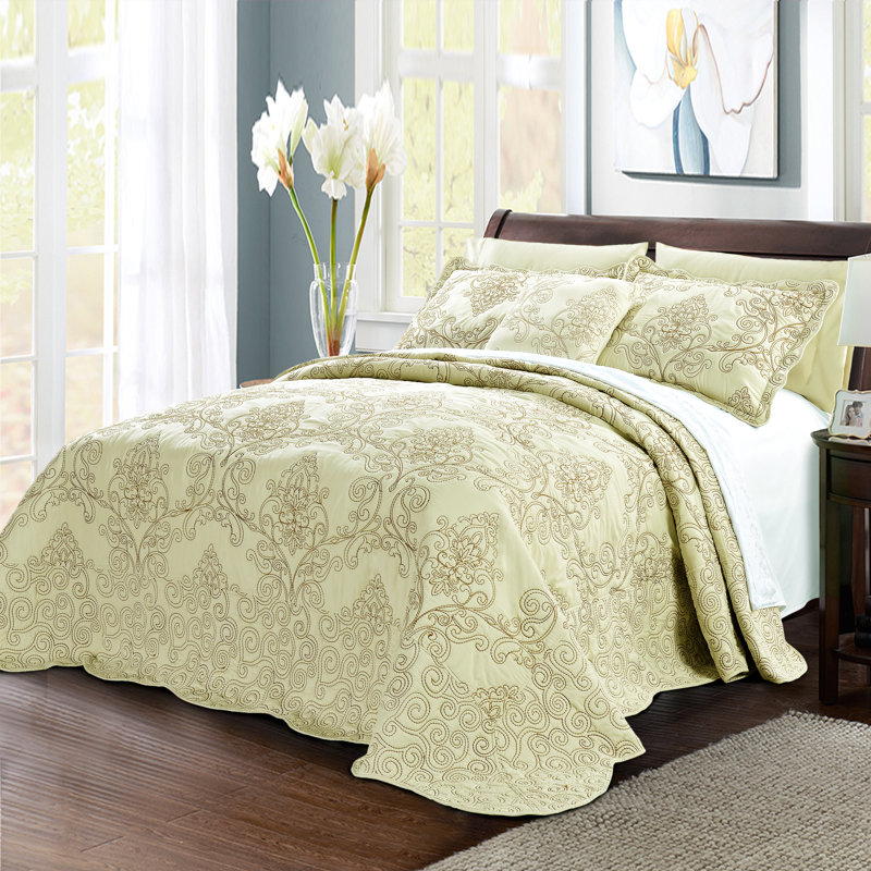 4 Piece Damask Oversized Embroidery Bedspread Set, Queen Quilt + 2 Queen Shams + Throw Pillow, Light Green