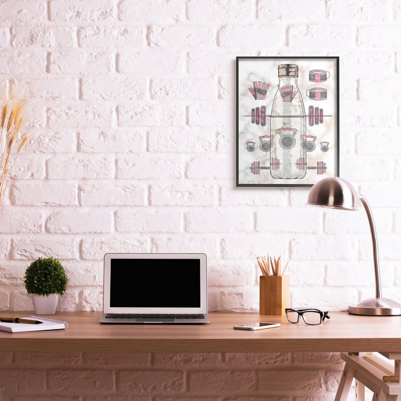 Bouteille d'exercice Glam Home, H 30 po x l 24 po, Giclée encadrée noir minuit