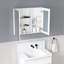 Armoire à pharmacie de salle de bain avec rebords biseautés H 30 po x l 30 po, miroir haute définition, bois d'ingénierie blanc, charnières à fermeture douce et espace de rangement X Edge pour une utilisation silencieuse