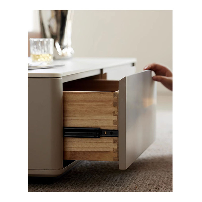 Table basse de style moderne et minimaliste