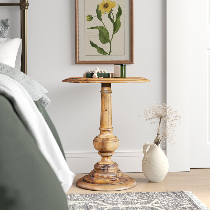Wellington Hall 22" Wide Chairside Table