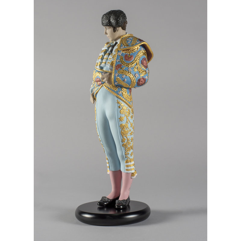 Figurine bullfighter