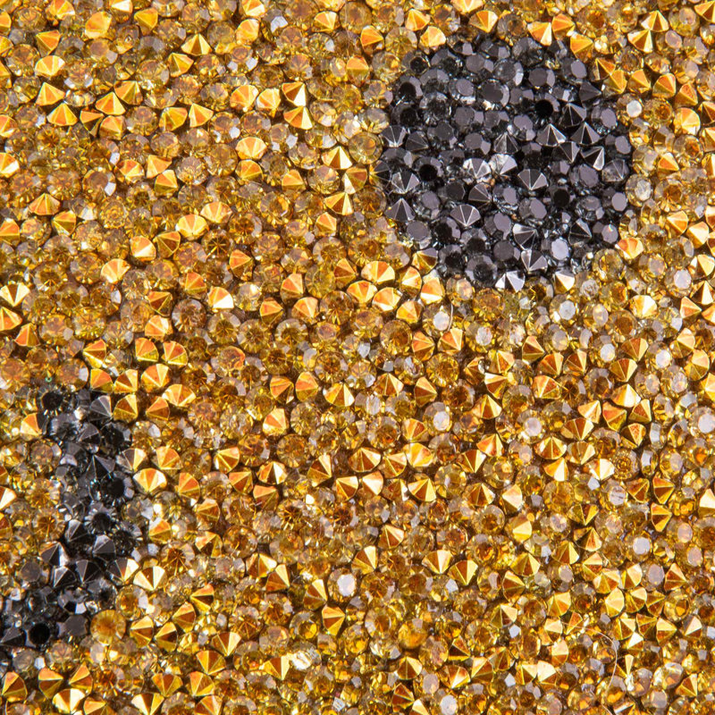Coussin lumineux en forme de pain d'épice Sparkles Home | Strass sur velours doré | 18 x 13 po