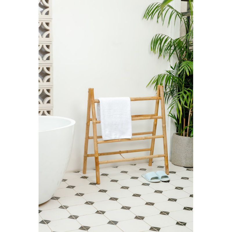 LANGKAWI Solid Bamboo Wood Towel Holder