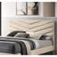 Lit beige contemporain pour très grand lit avec revêtement en tissu et base de lit en métal-1449639385