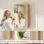 Armoire à pharmacie Nilo en chêne massif, 40,6 cm (L) x 61 cm (H), avec miroir, étagères en verre ajustables, porte réversible, livrée entièrement assemblée. Économisez de l'espace pour la salle de bain, les toilettes ou l'appartement.-20841444-20841446