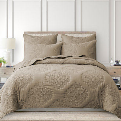 Muslin Stitch Taupe King Quilt Set