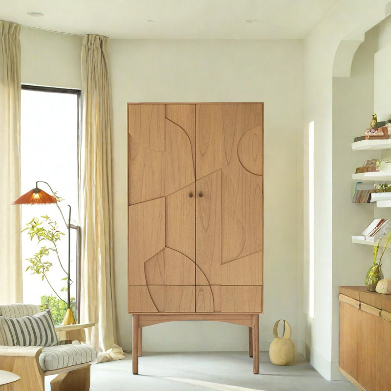 Armoire d'appoint sculptée à double porte