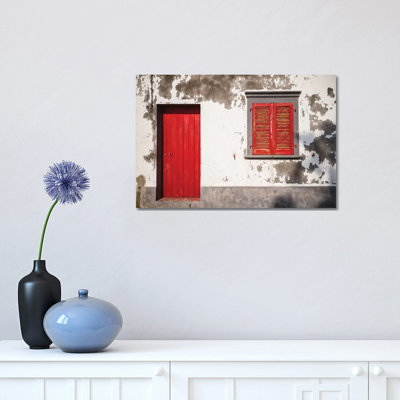 Portugal, Açores, île de San Miguel, Mosteiros. House House par Walter Bibikow - Photographie sur toile tendue