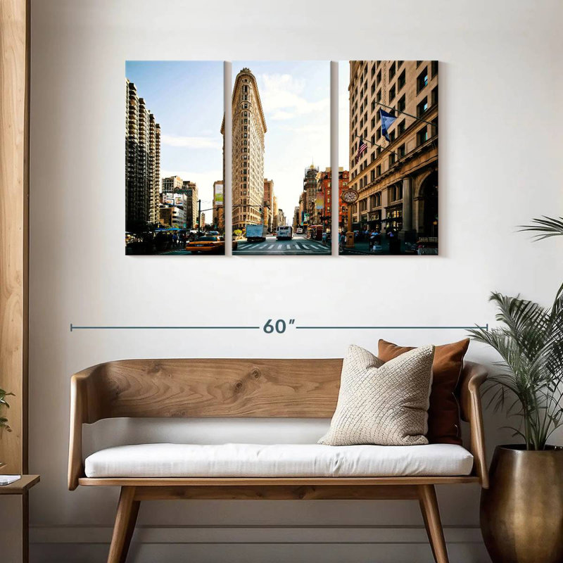 Sireci New York Street Life, 28" H x 45" W