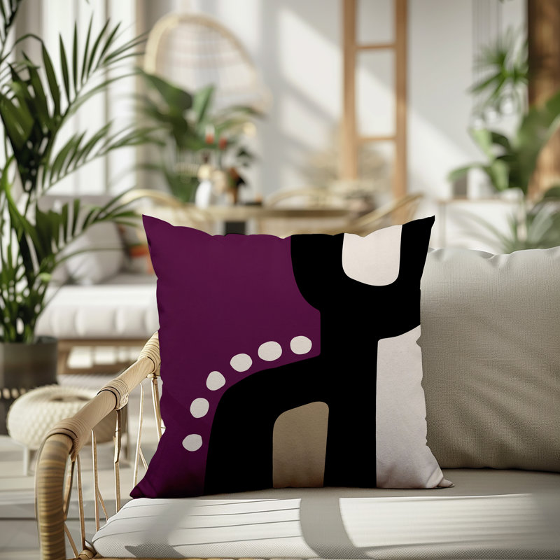 Oreiller carré réversible intérieur / extérieur Tobe Minimalist, H 17 po x l 17 po, Mauve / noir / blanc cassé