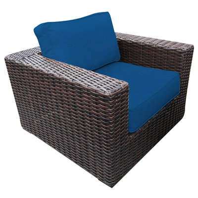 Chaise de patio avec coussins Sireci