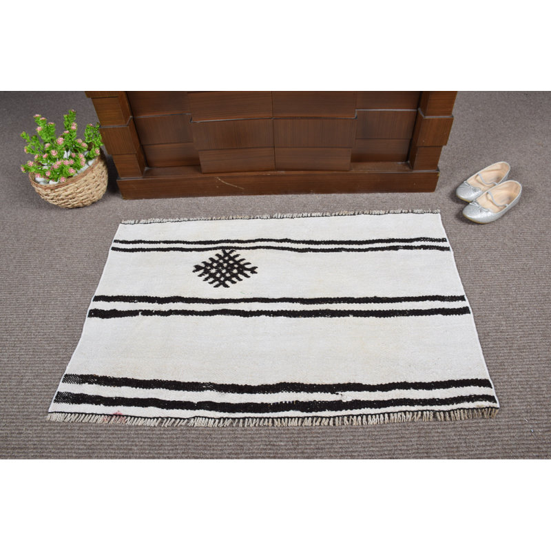 Vintage White Turkish Hemp Rug with Stripes: Small Handwoven Flat Weaving Kilim for Entryways