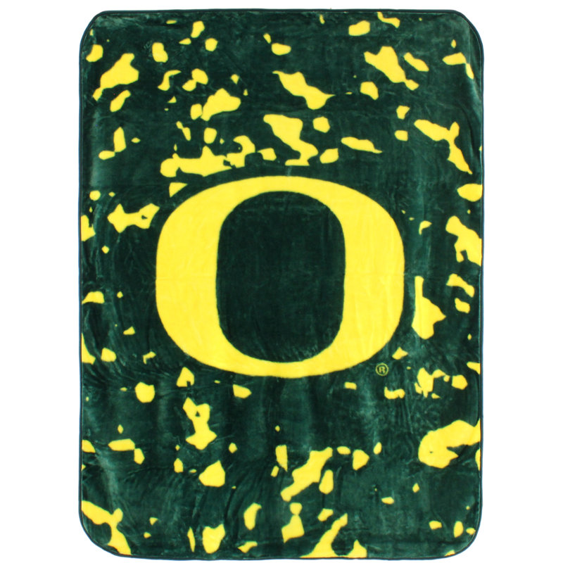 NCAA Knitted Throw Blanket, Oregon