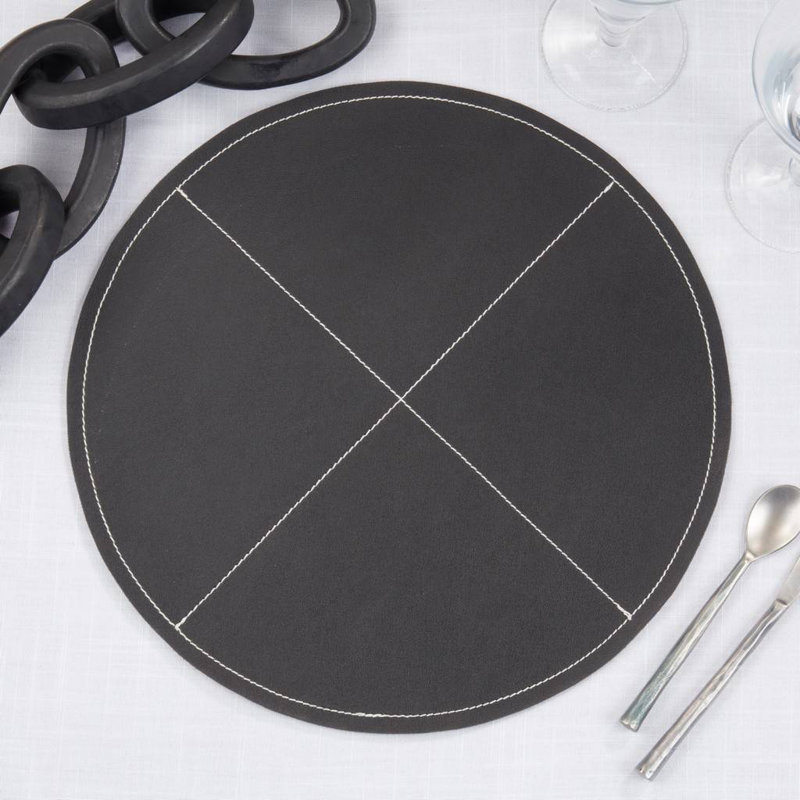 Calliope 100% Polyurethane No Pattern Round Placemat, Black