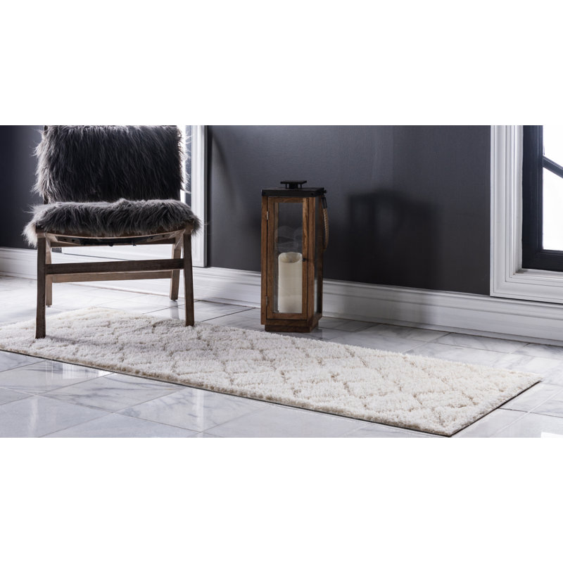 Molly Indoor Rug, Runner 2'7" x 10'