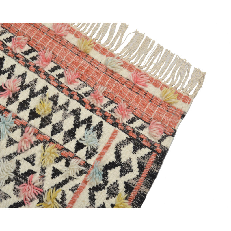 Flamenco Dancing Southwestern Area Rug in Black/White/Red, Runner 2'6" x 7'