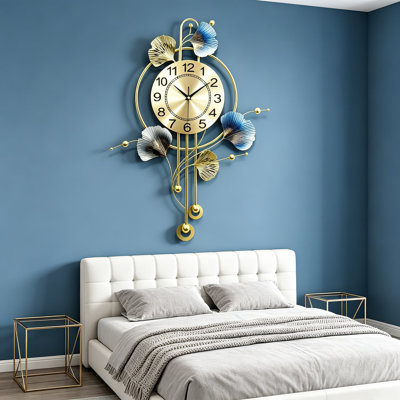 Unique 3D Metal Ginkgo Leaf Wall Clock, Silent Non-Ticking Quartz Movement, Rustic Iron Wall Art Decor For Living Room, Bedroom, Entrance, Hotel, 27.6 X 20.5 Inch