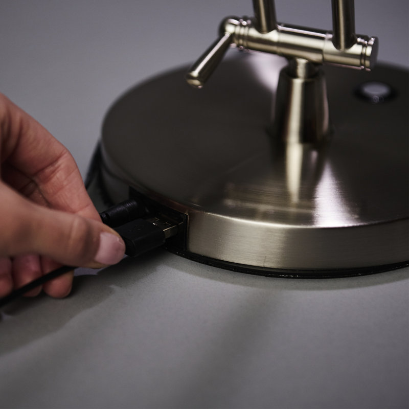Lampe de bureau 18 po avec USB, Nickel brossé