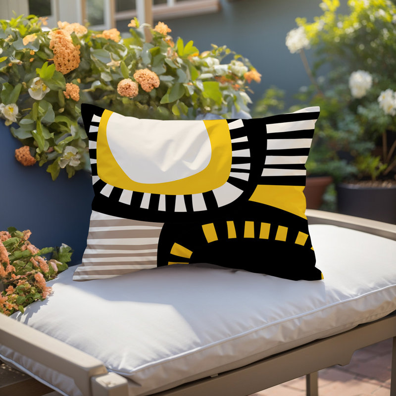 Coussin rectangulaire intérieur / extérieur Alika, H 18 po x l 25 po, Jaune / noir / blanc cassé